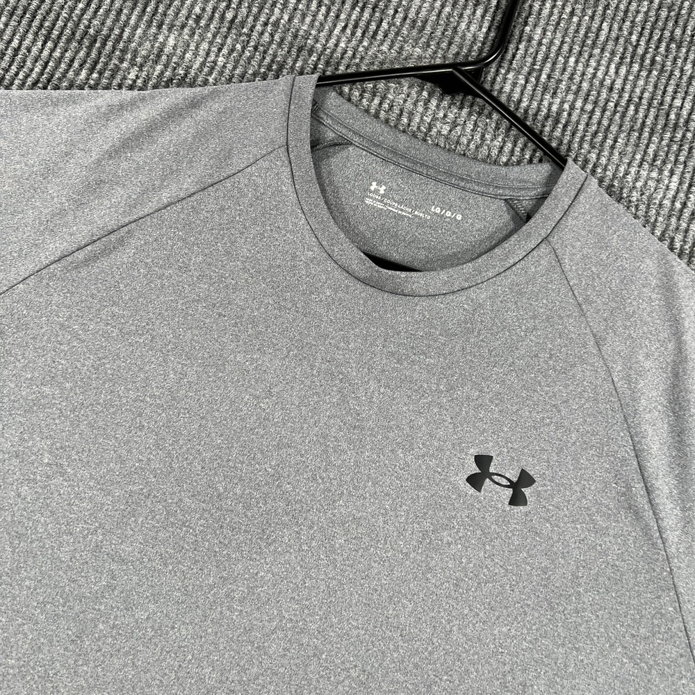 Under Armour HeatGear Shirt Mens Large Gray Short Sleeve Loose Fit Athletic